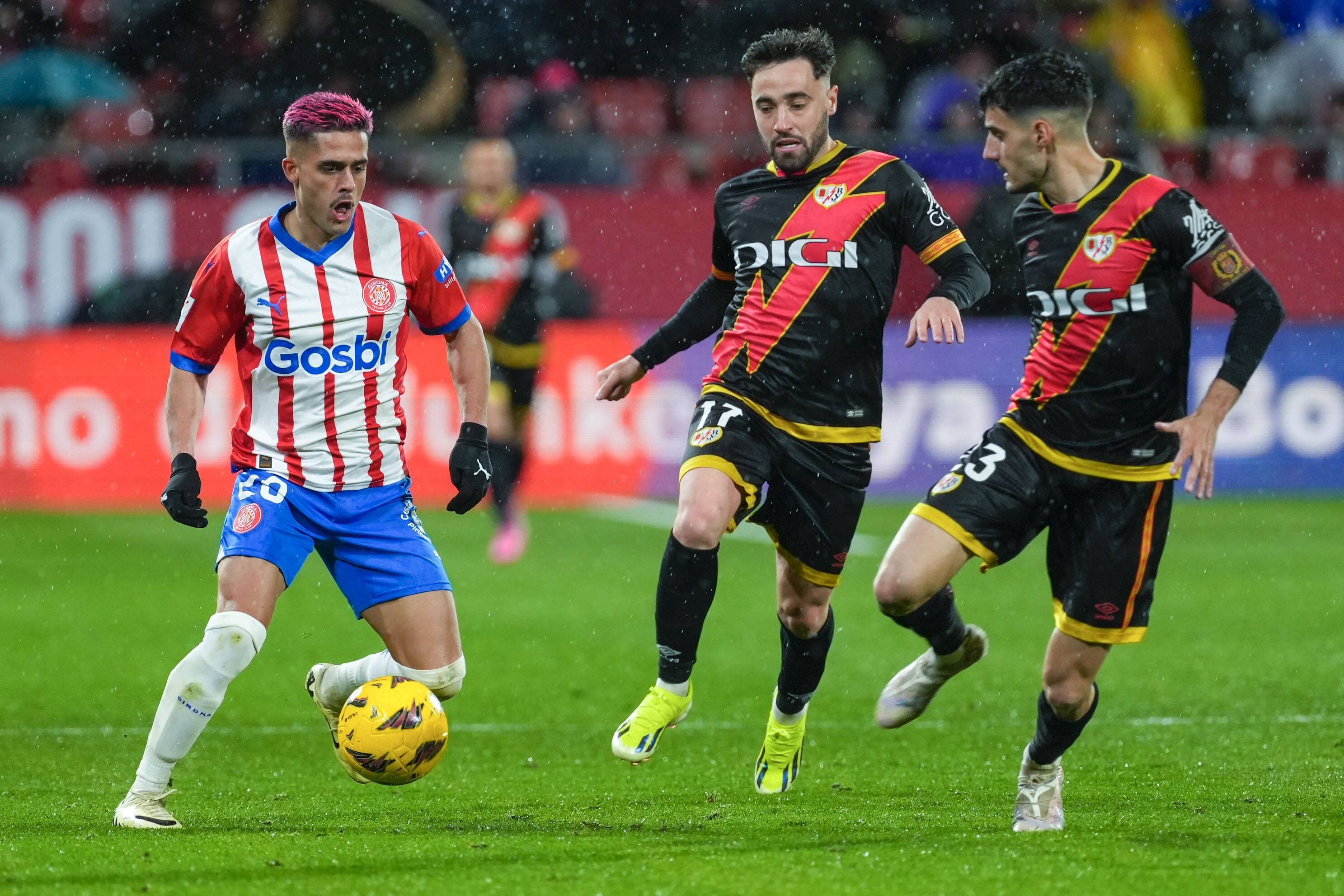 德罗巴连续五场比赛得分超过比赛规则变更，法国队不断突破！