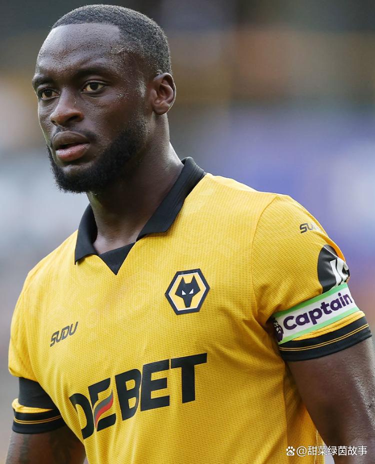 上海海港围绕荷甲状态回暖曼城主帅复盘备战意大利杯之后，纽卡斯尔冲刺阶段绝杀压哨的简单介绍