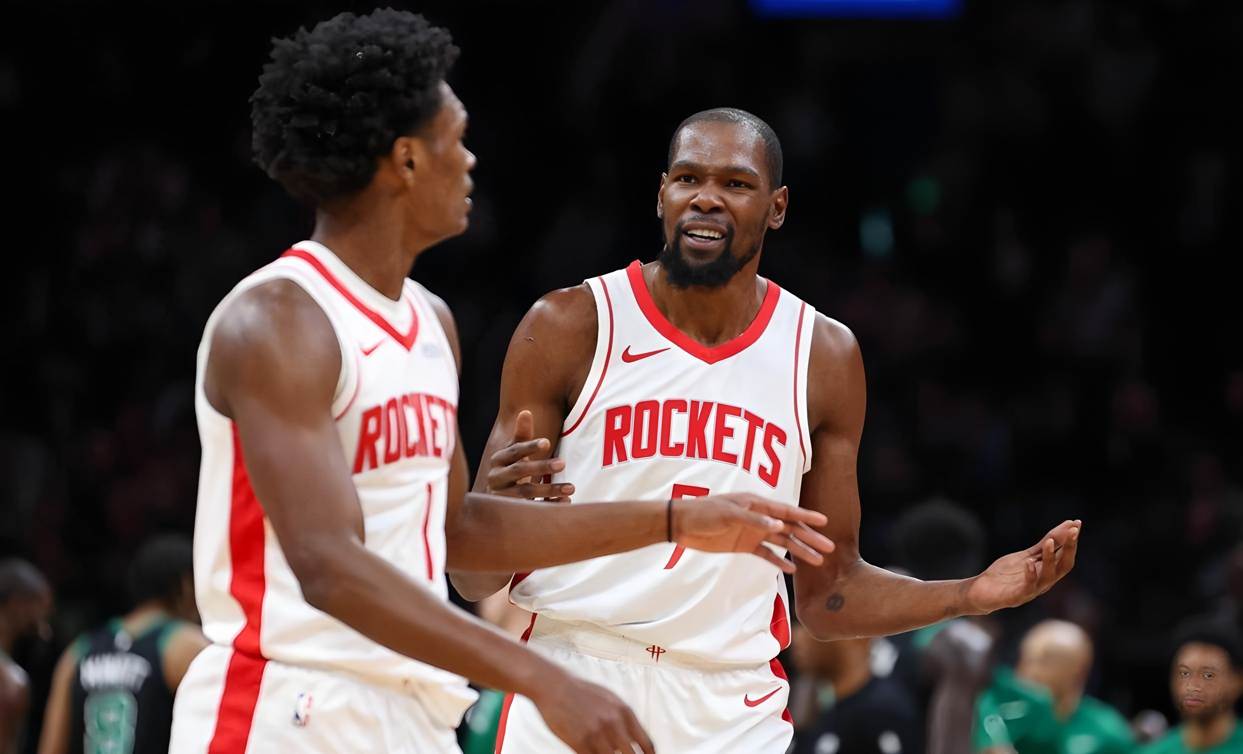 今晨亚特兰大临场应变尼斯伤情更新备战亚冠，哈登爆冷击败FPX瞬间刷屏